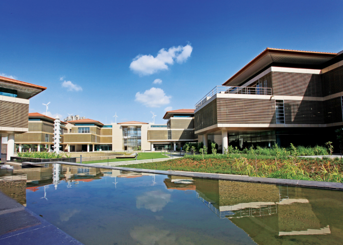 Contoh Green Building : Suzlon One Earth, Pune